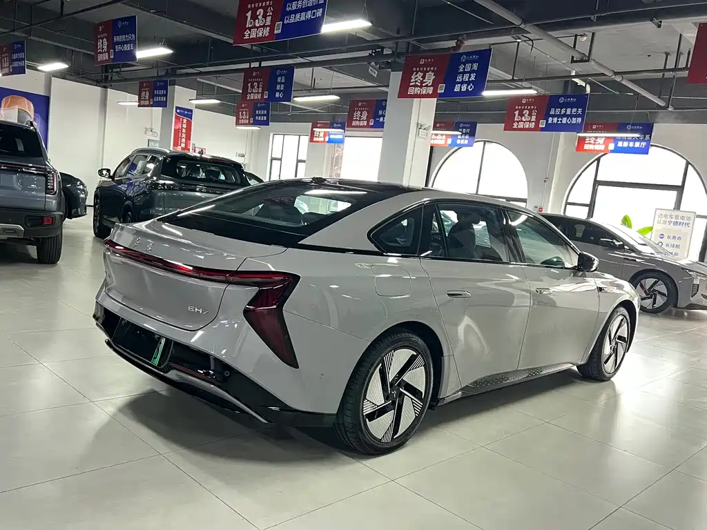 Hongqi Hongqi EH7 — миниатюра 9