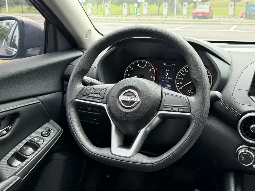 Nissan Sylphy — миниатюра 5