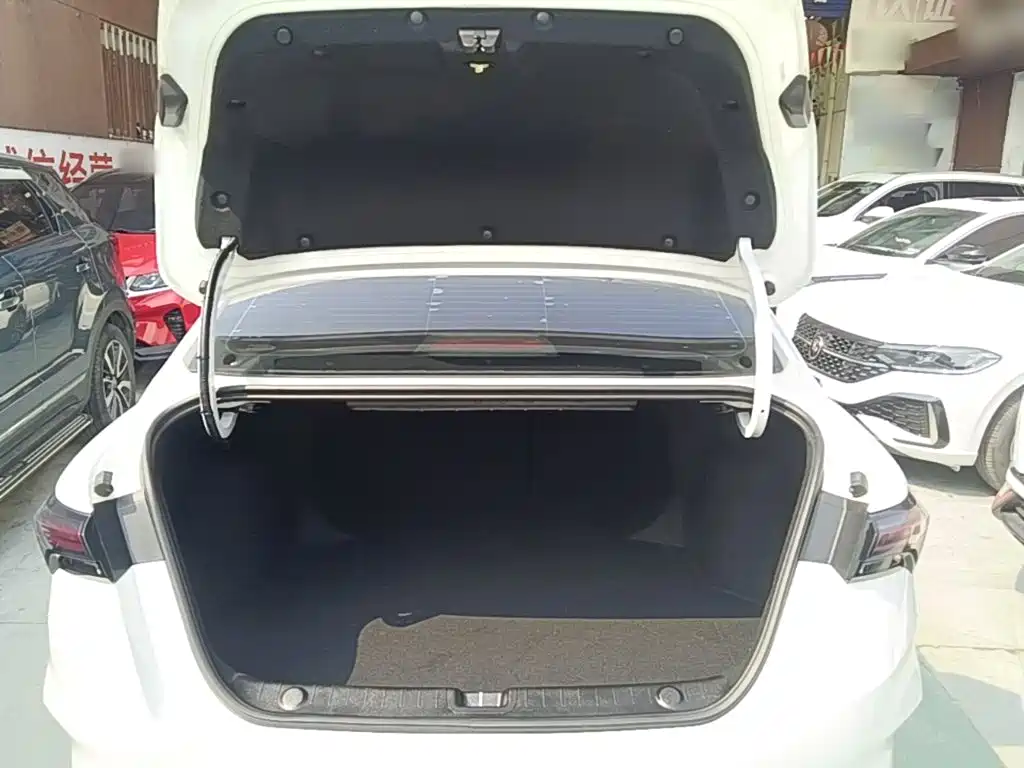 Geely Binrui — миниатюра 15