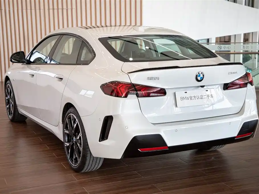 BMW 2 Series — миниатюра 8