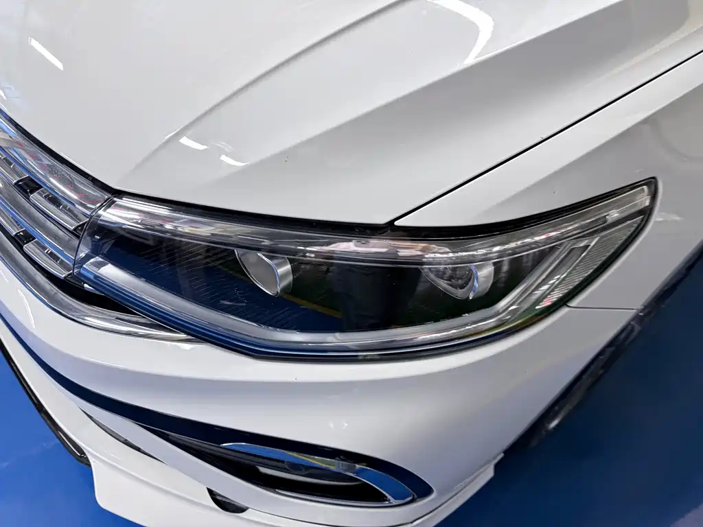 Volkswagen Bora — миниатюра 4