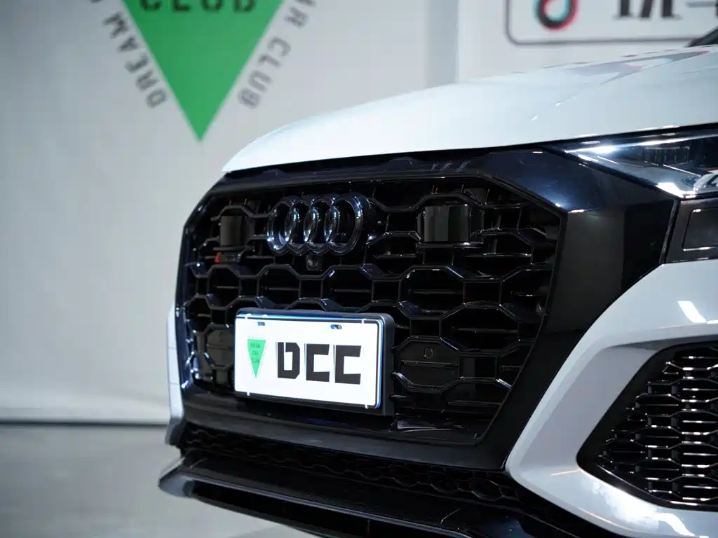 Audi RS Q8 — миниатюра 11