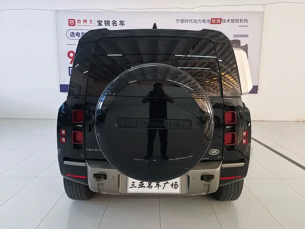 Land Rover Defender — миниатюра 8