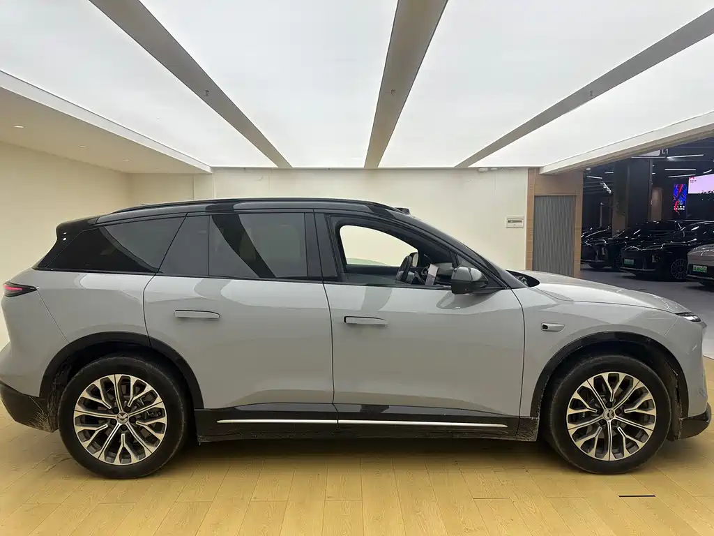 NIO ES6 — миниатюра 17