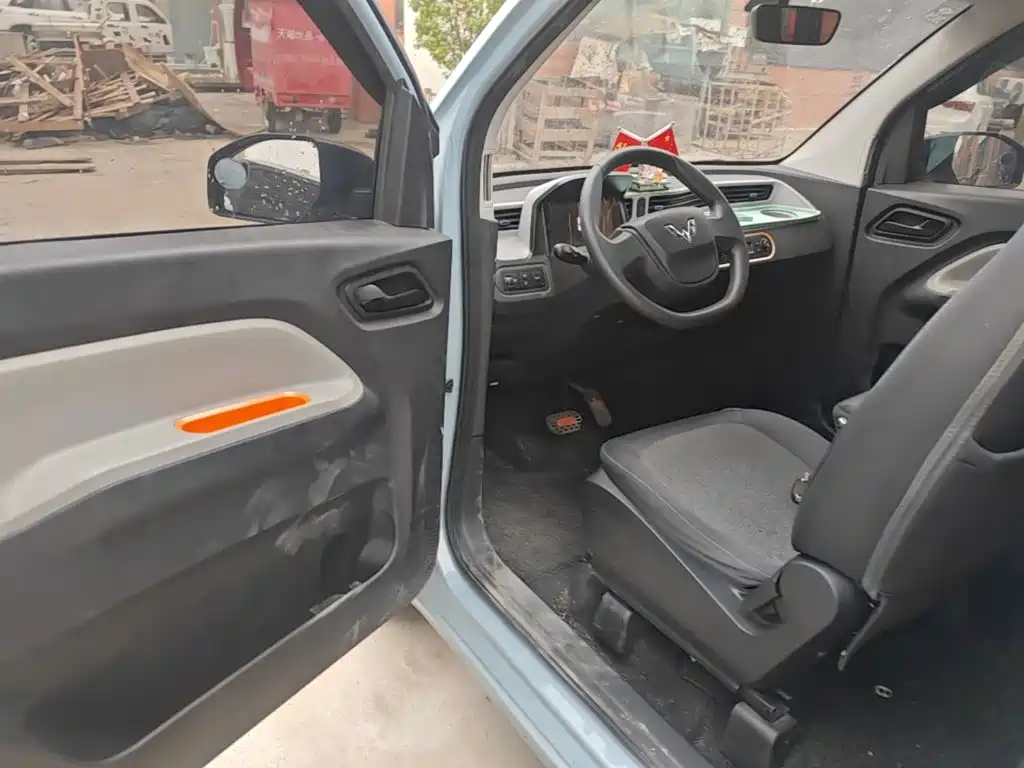 Wuling MINIEV — миниатюра 16