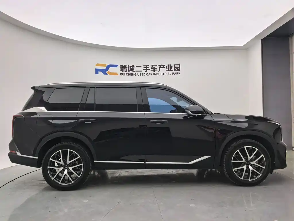 GAC Trumpchi GS8