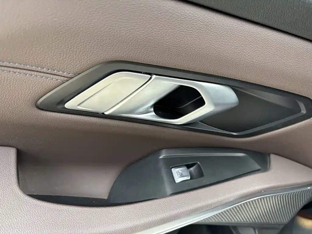 BMW 3 Series — миниатюра 28