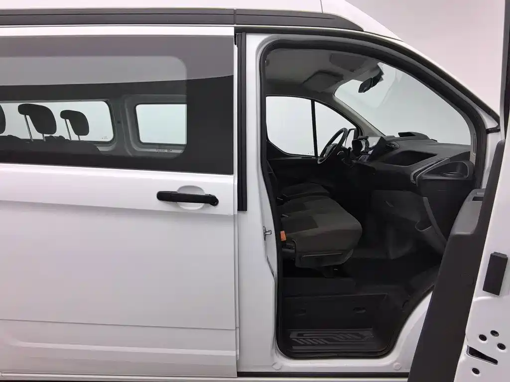 Ford Transit — миниатюра 23