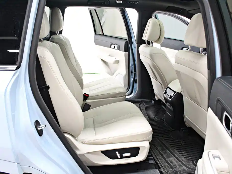 Li Auto Li ONE — миниатюра 11