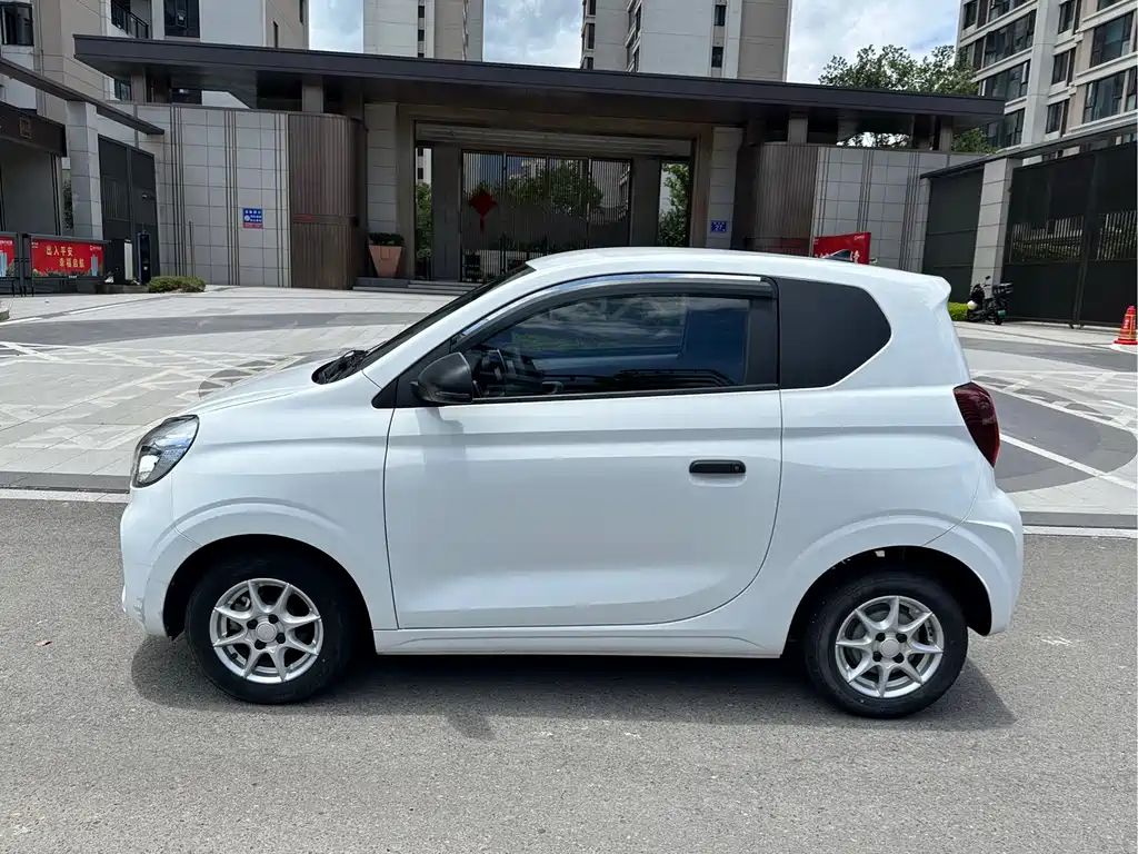 Roewe Clever — миниатюра 3