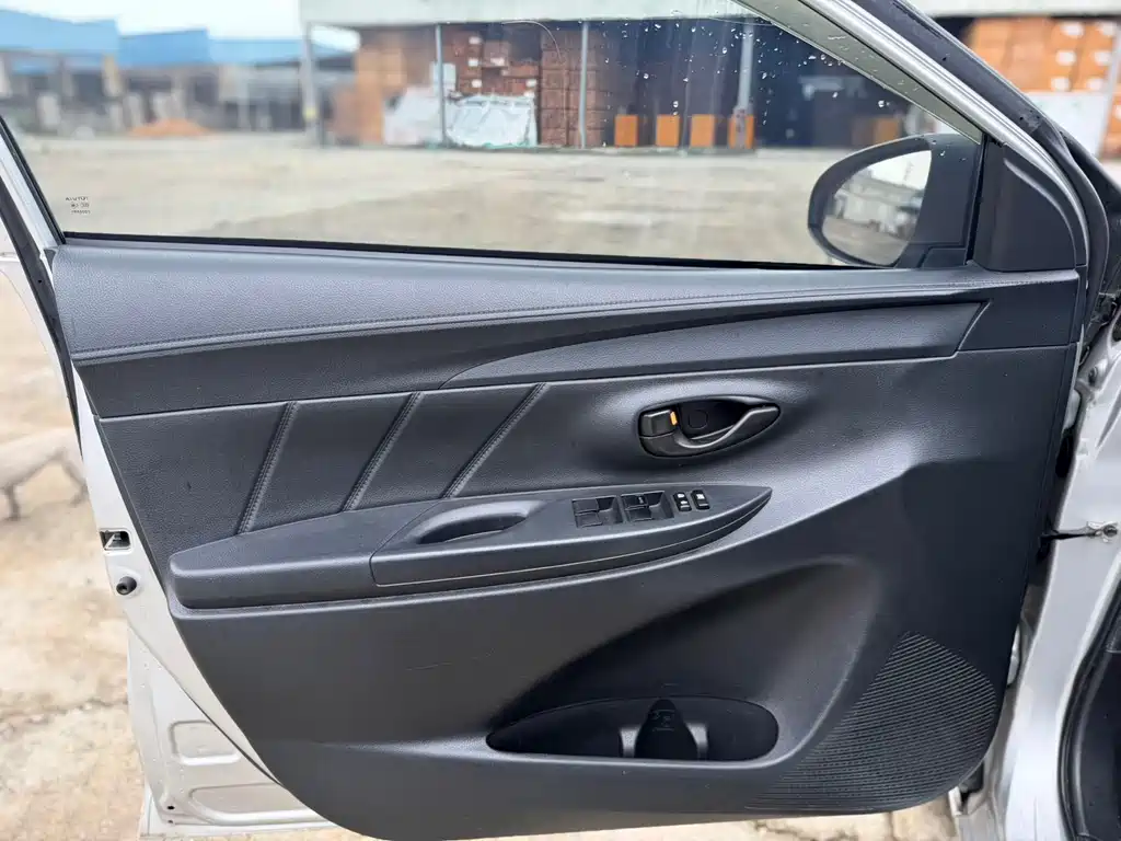 Toyota Vios — миниатюра 4