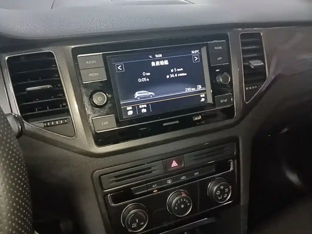 Volkswagen Golf Sportsvan — миниатюра 13
