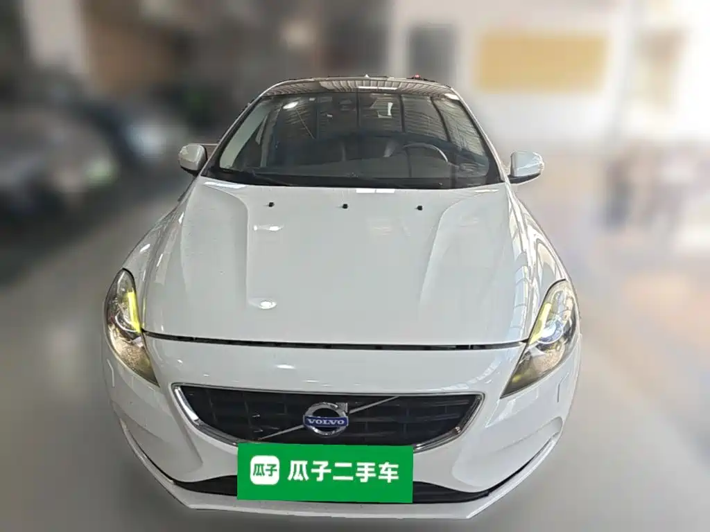 Volvo V40 — миниатюра 5