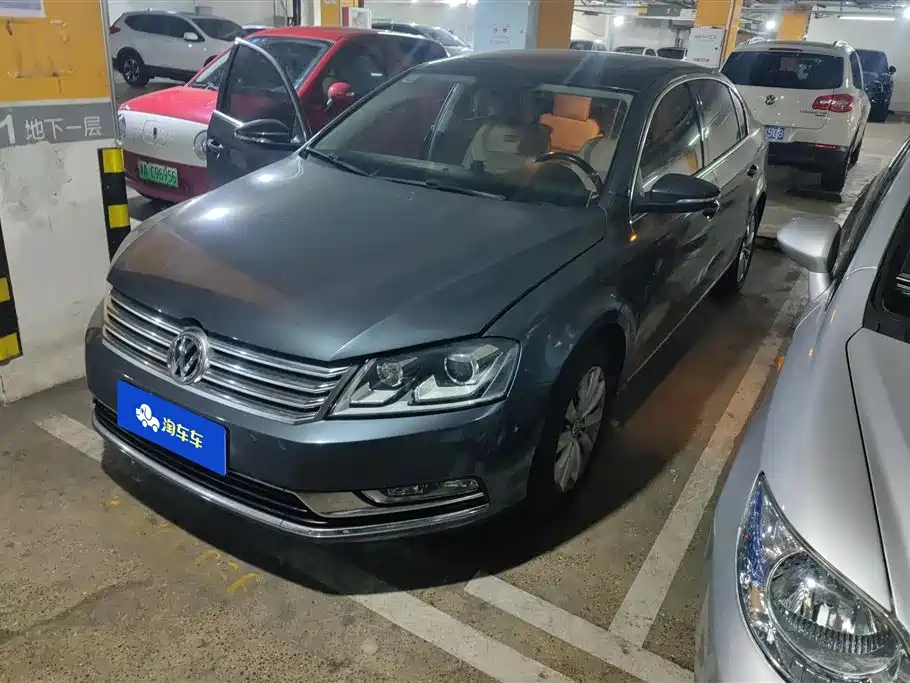 Volkswagen Magotan 2013