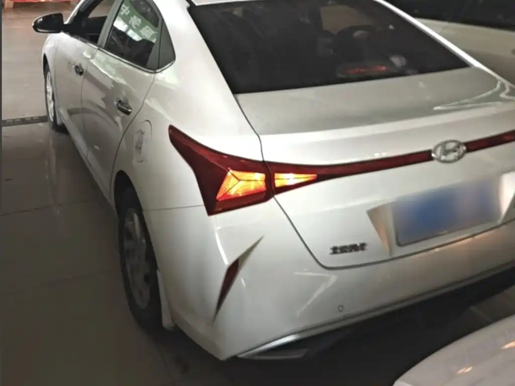 Hyundai Verna — миниатюра 25