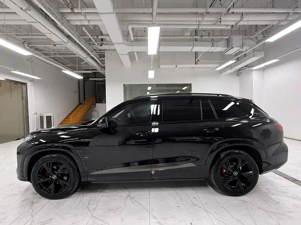 Audi Q6 2024 45 TFSI quattro 6 мест