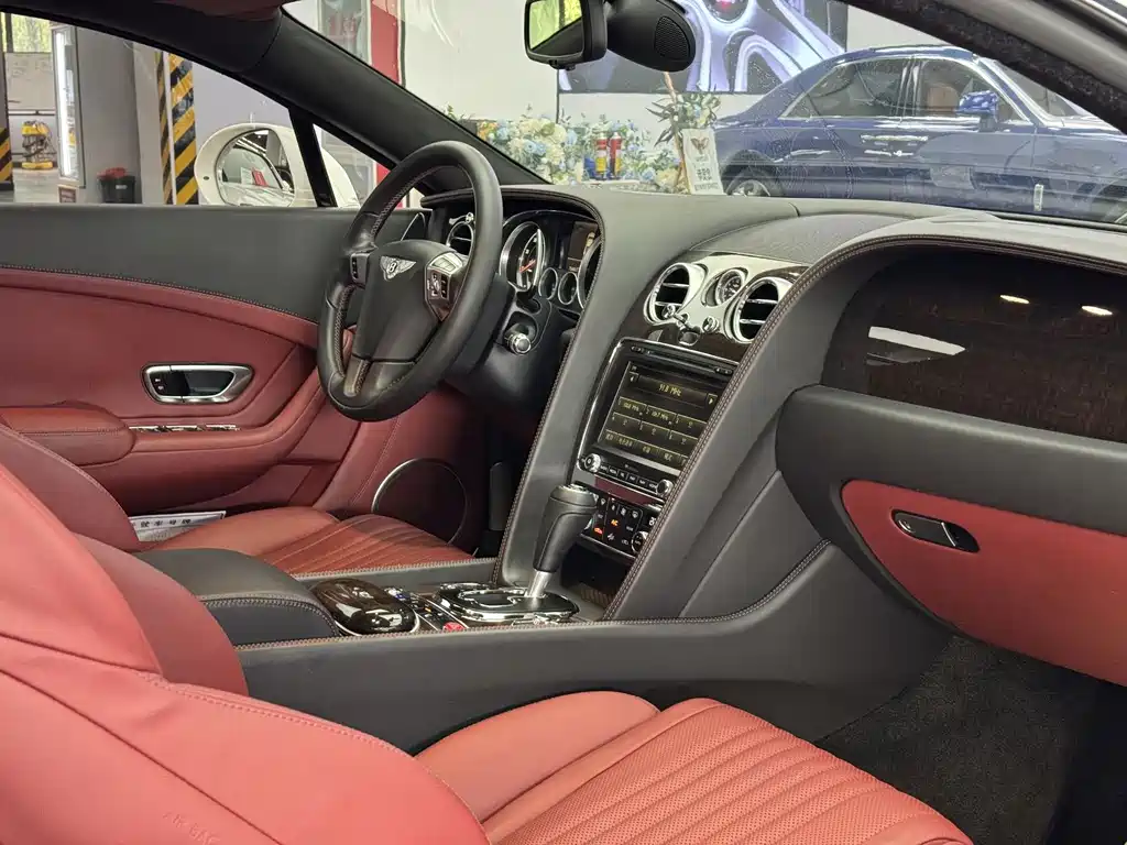 Bentley Continental — миниатюра 9