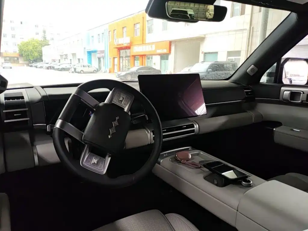 Fangchengbao Leopard 7 7 2025 190KM Ultra