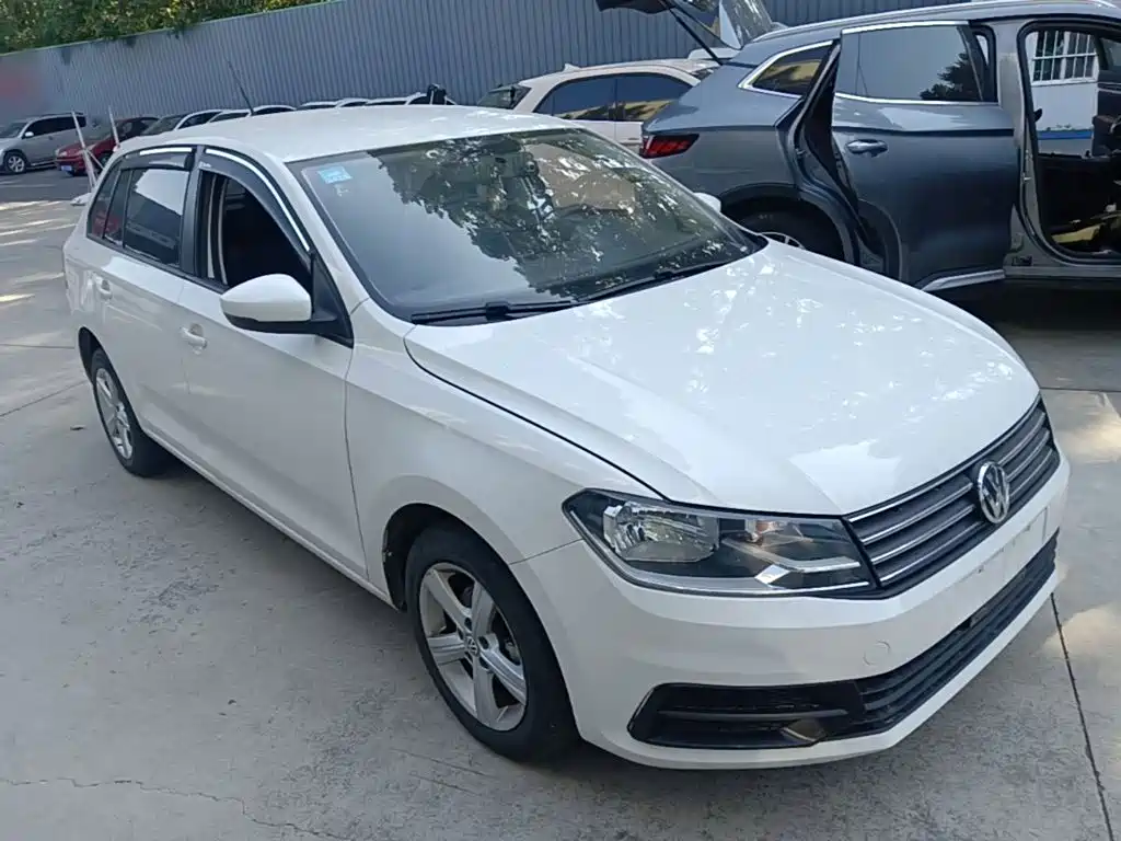 Volkswagen Santana — миниатюра 4