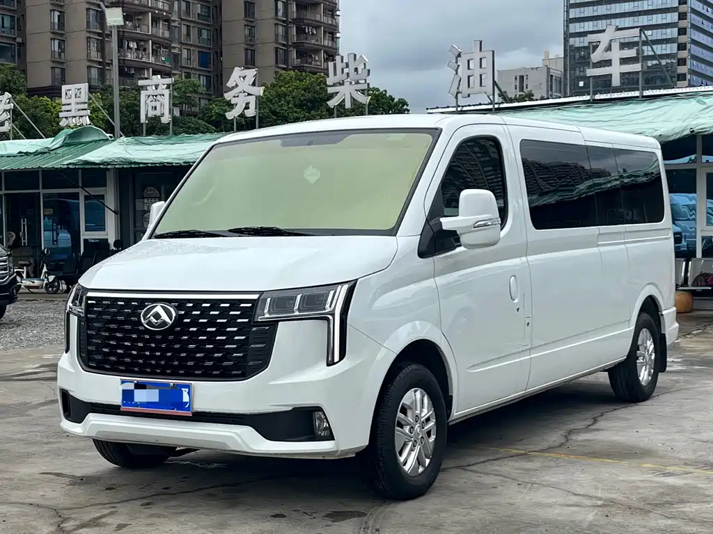MAXUS V80