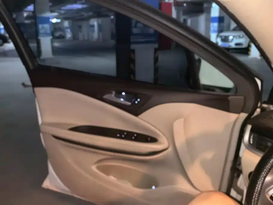 Buick Verano — миниатюра 7
