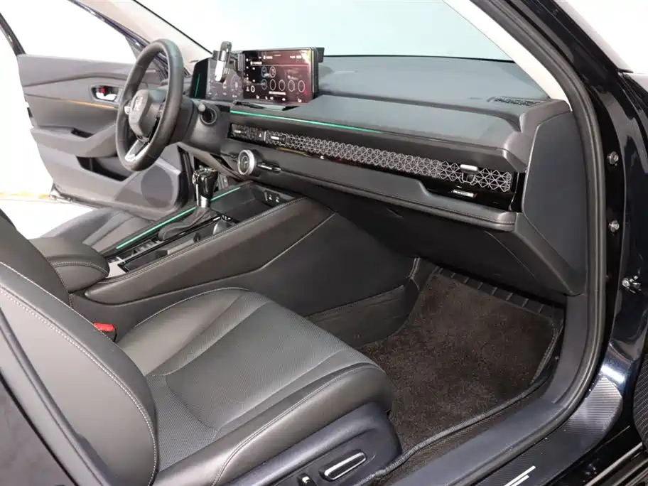 Honda Accord 2025 260TURBO Luxury