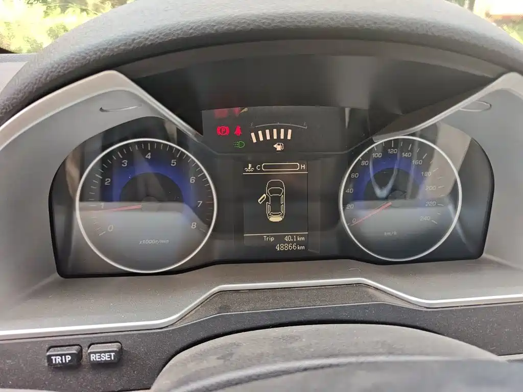 Geely Emgrand — миниатюра 12