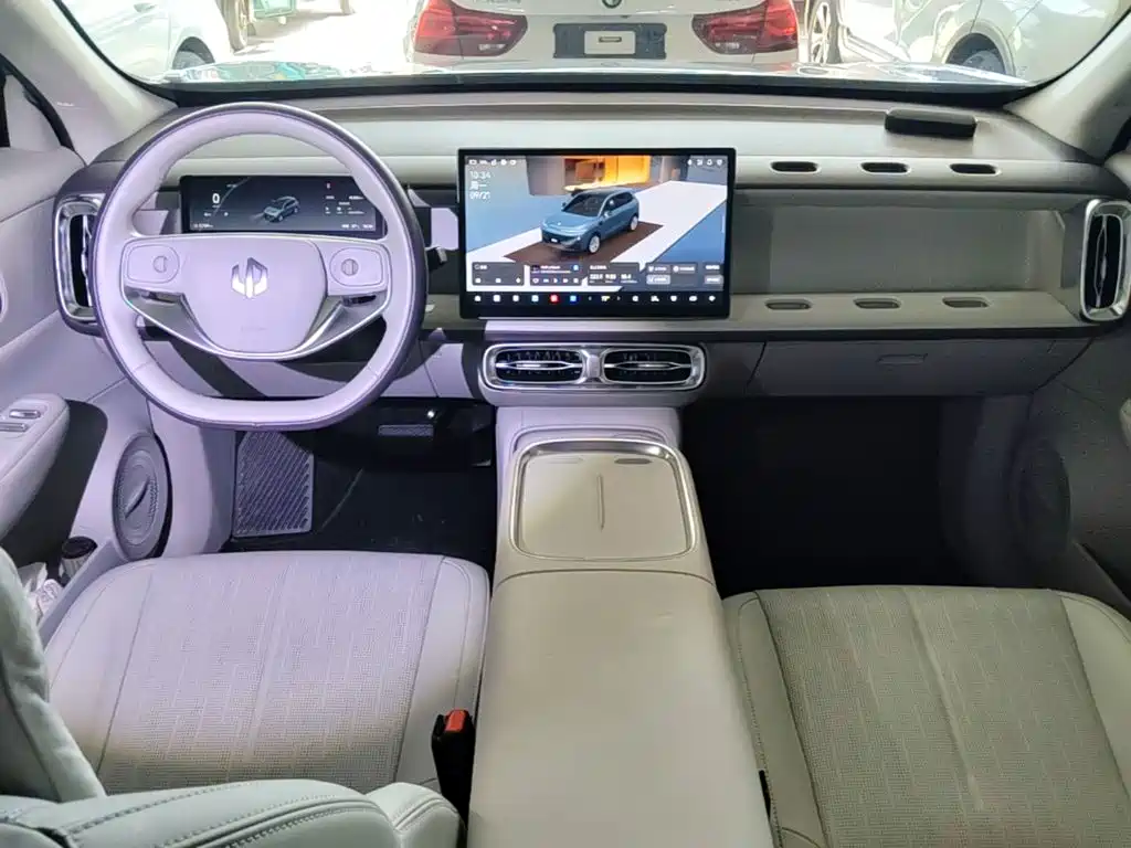 Leapmotor Leapmotor B10 — миниатюра 10