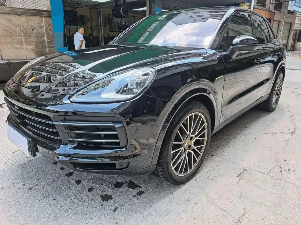 Porsche Cayenne Hybrid