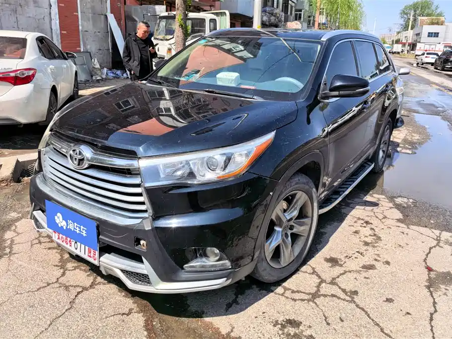 Toyota Highlander 2016