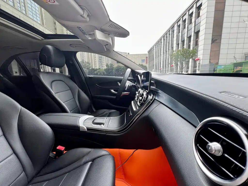 Mercedes-Benz C-Class — миниатюра 25