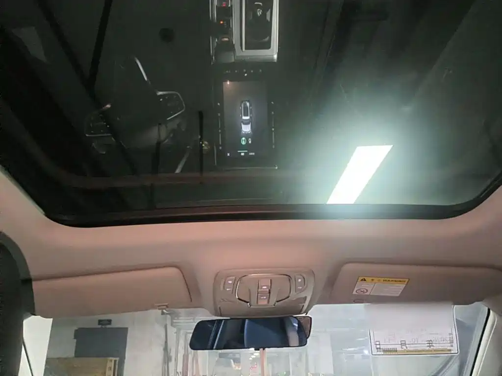 Roewe RX5 New Energy — миниатюра 18