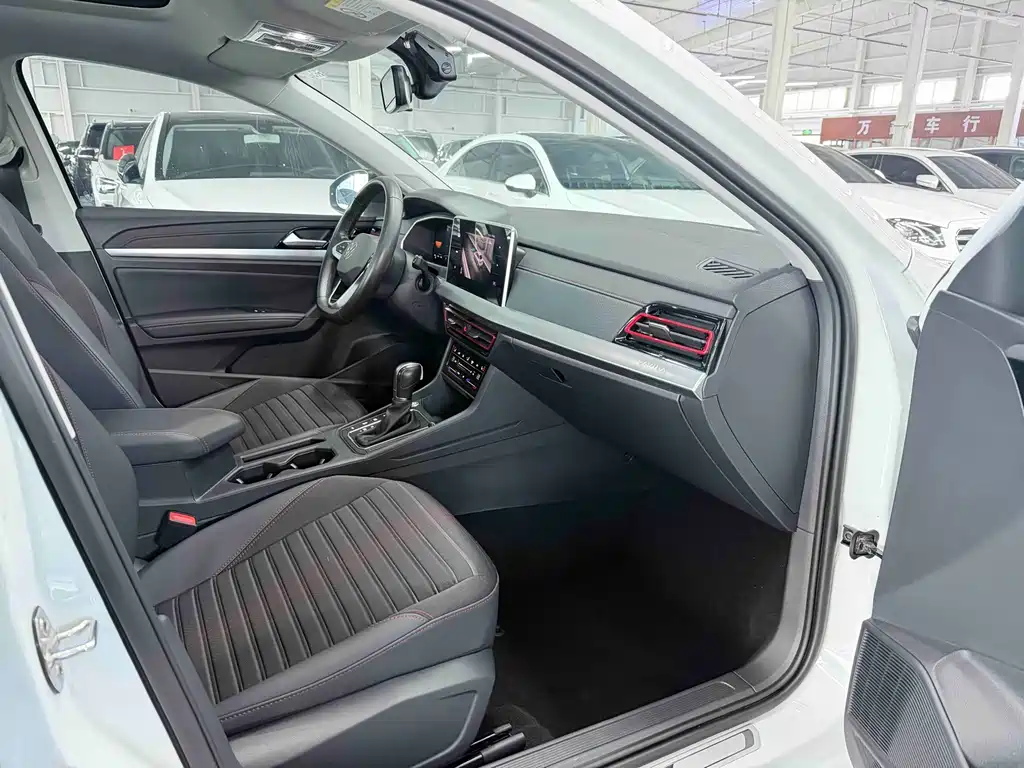 Volkswagen Lavida — миниатюра 17