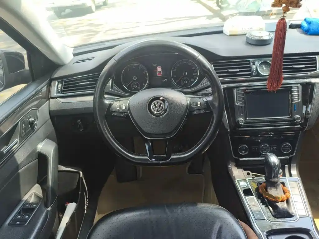 Volkswagen Passat — миниатюра 3