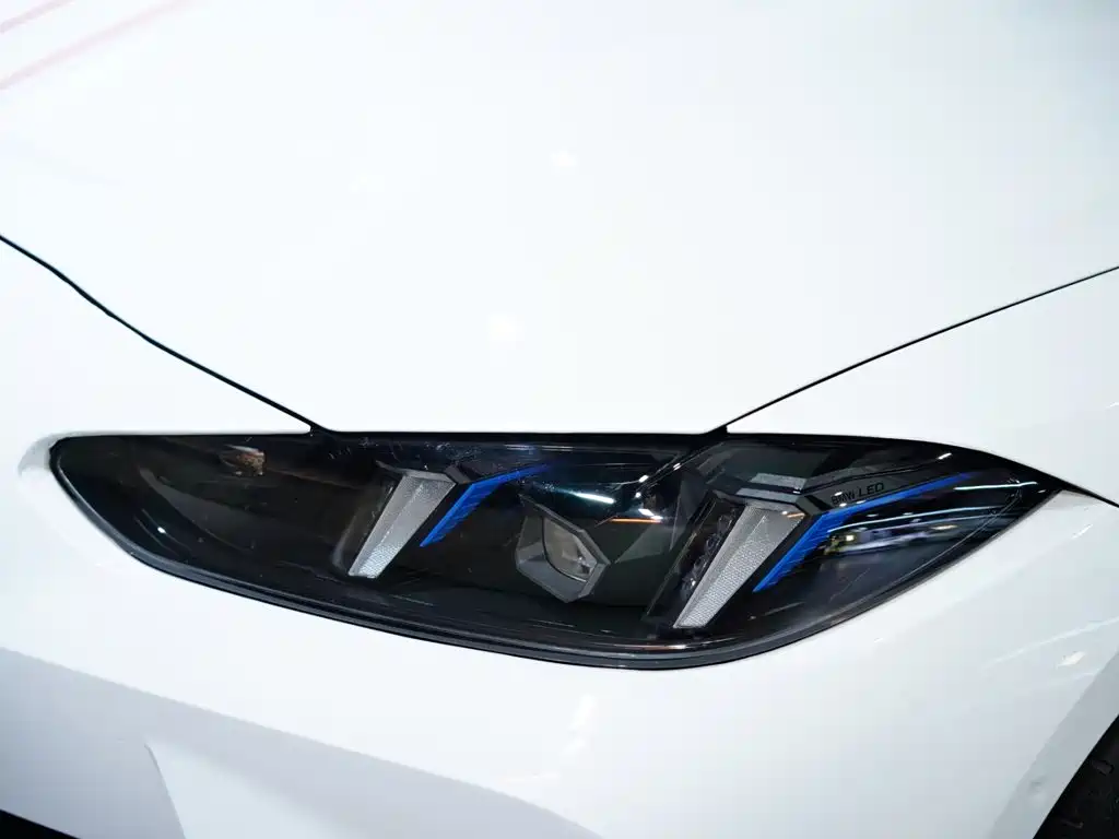 BMW M4 — миниатюра 49