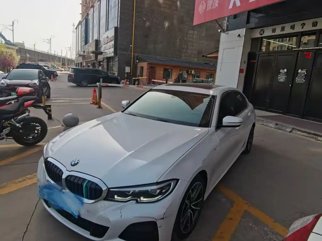 BMW 3 Series 2022
