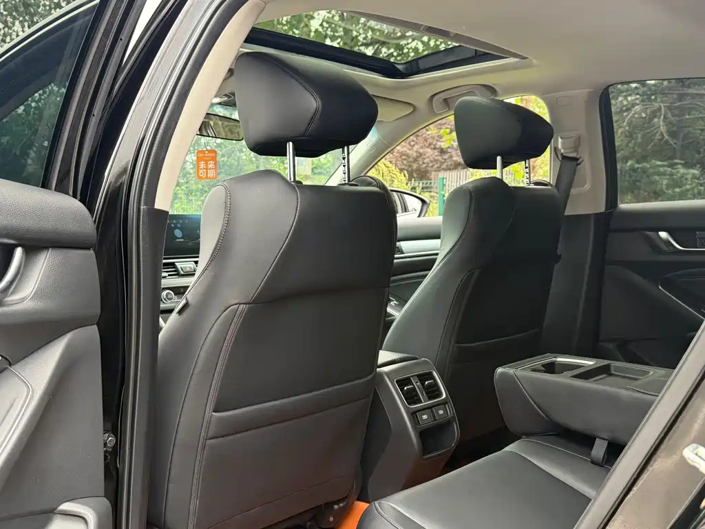 Honda Accord — миниатюра 7