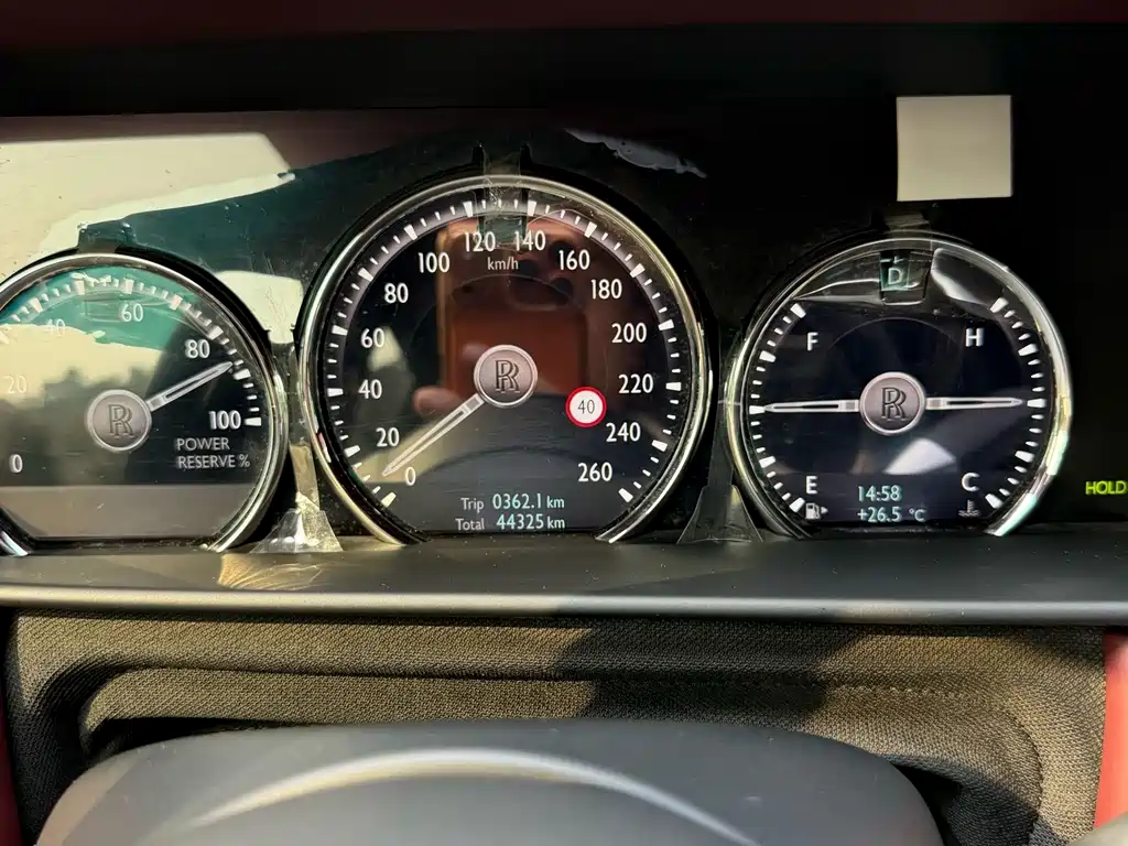 Rolls-Royce Cullinan — миниатюра 11