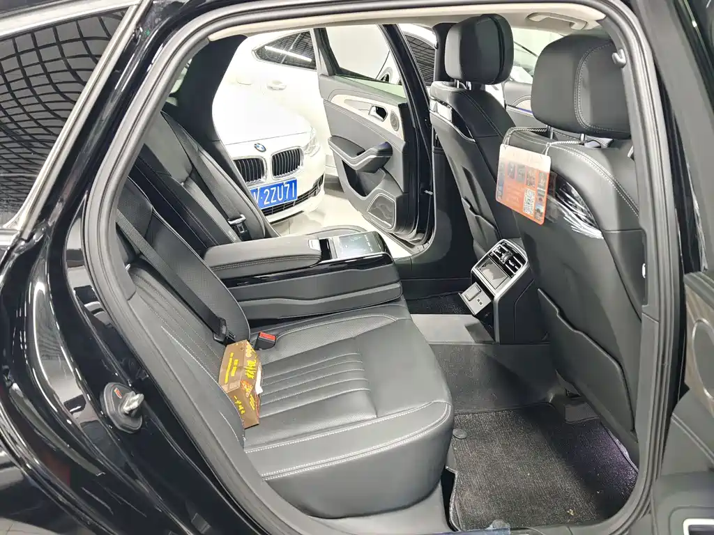 Hongqi Hongqi H9 — миниатюра 10