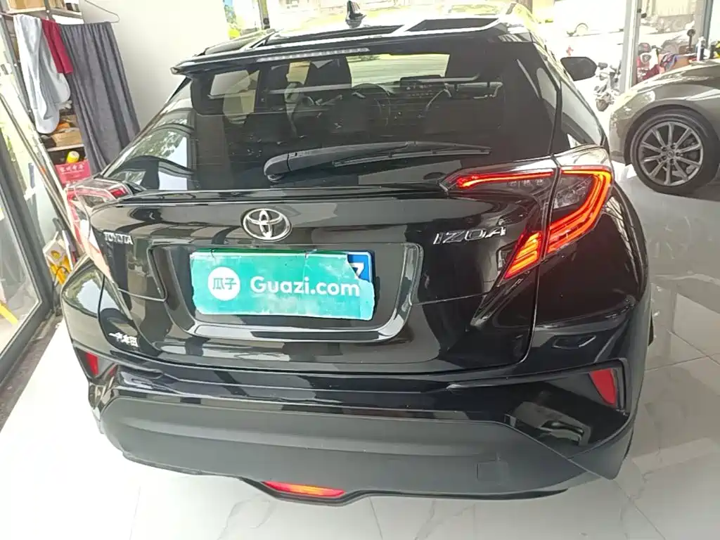 Toyota IZOA — миниатюра 6