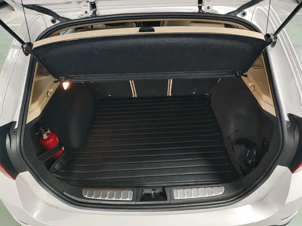 BMW X1 — миниатюра 19
