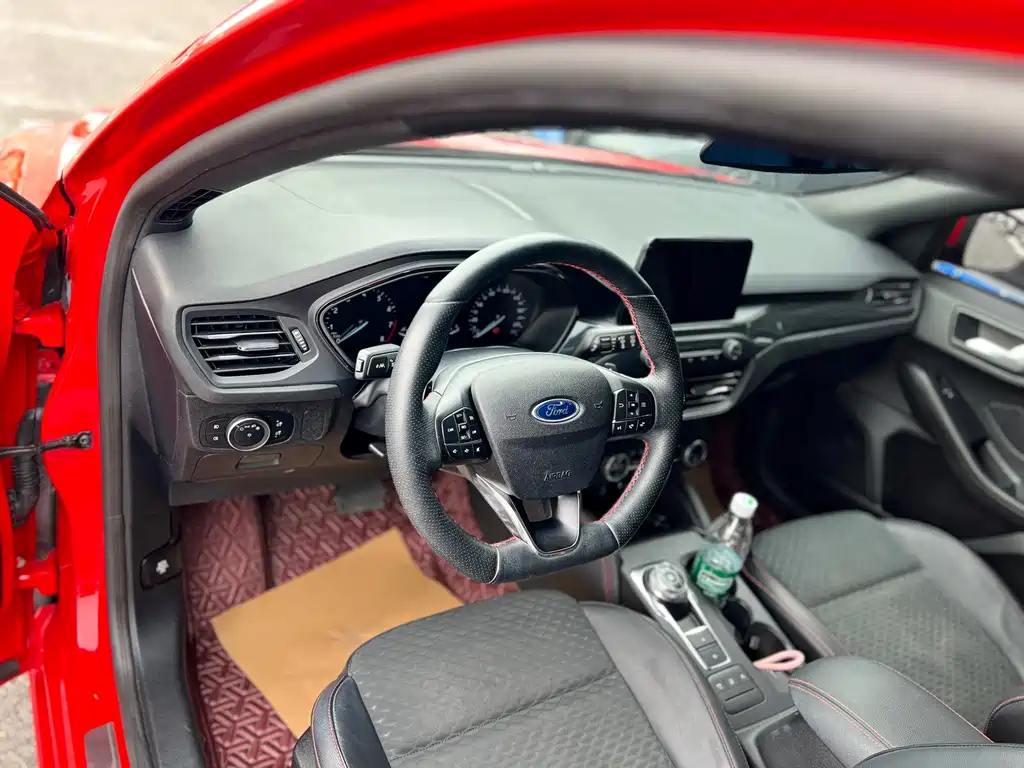 Ford Focus — миниатюра 5
