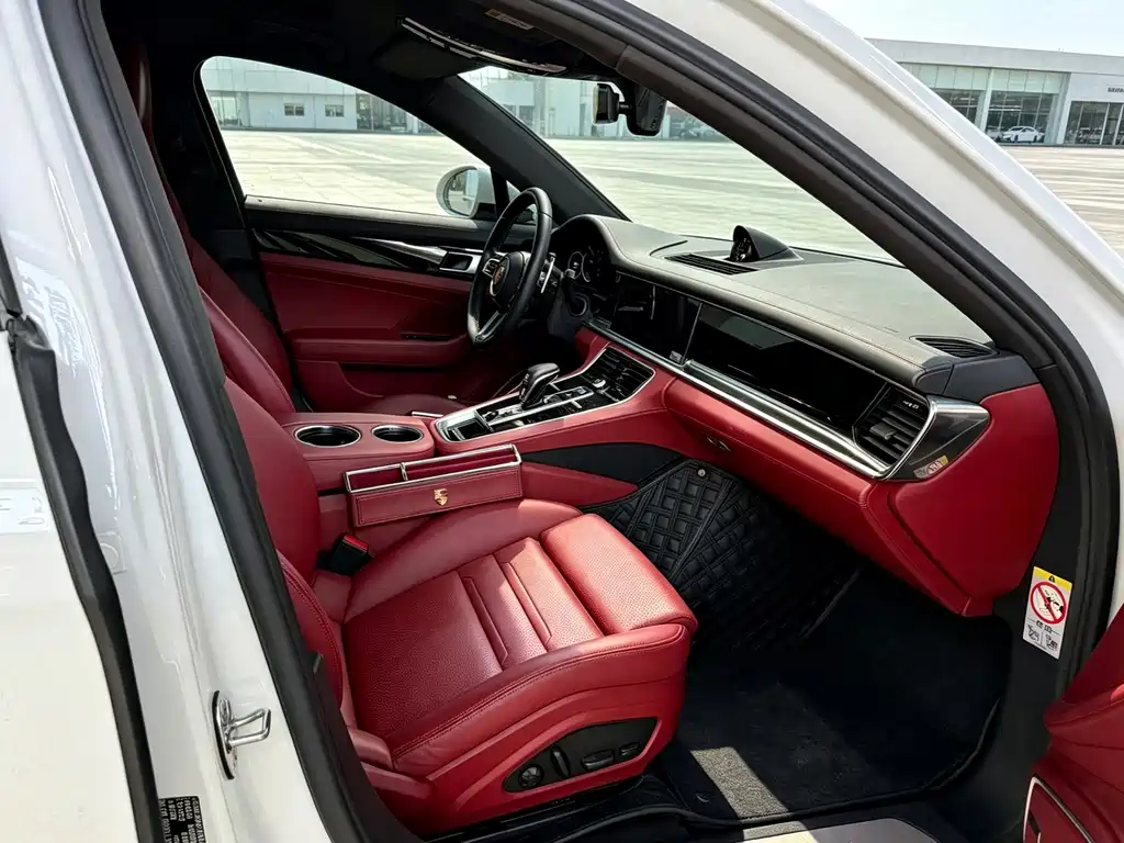 Porsche Panamera — миниатюра 5