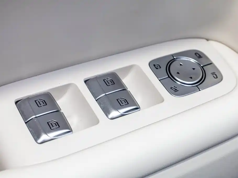 Li Auto Li L7 — миниатюра 11