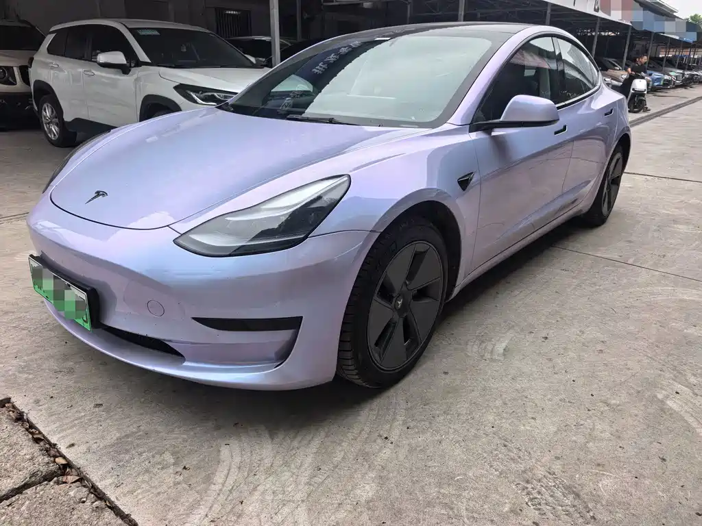 Tesla Model 3 — миниатюра 3