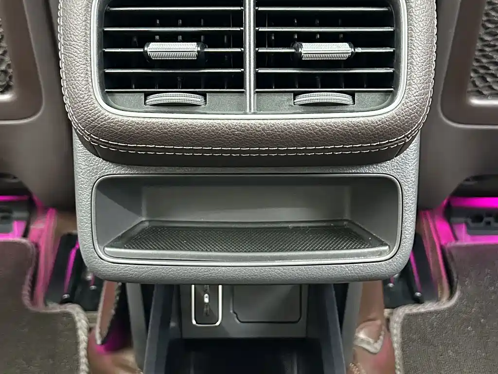 Mercedes-Benz GLE (Import) — миниатюра 24