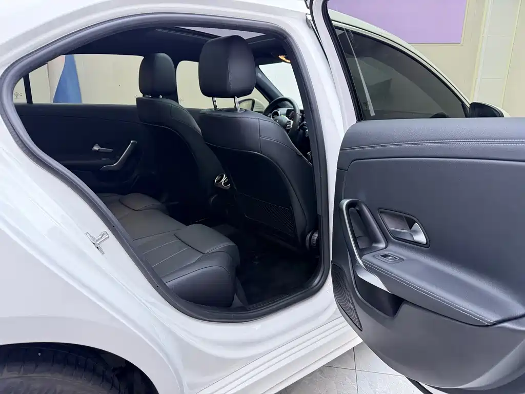 Mercedes-Benz A-Class — миниатюра 20