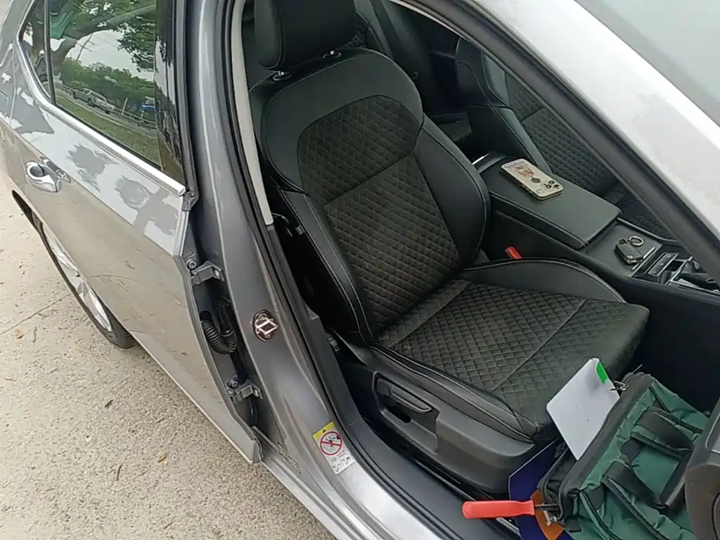 Skoda Superb — миниатюра 25