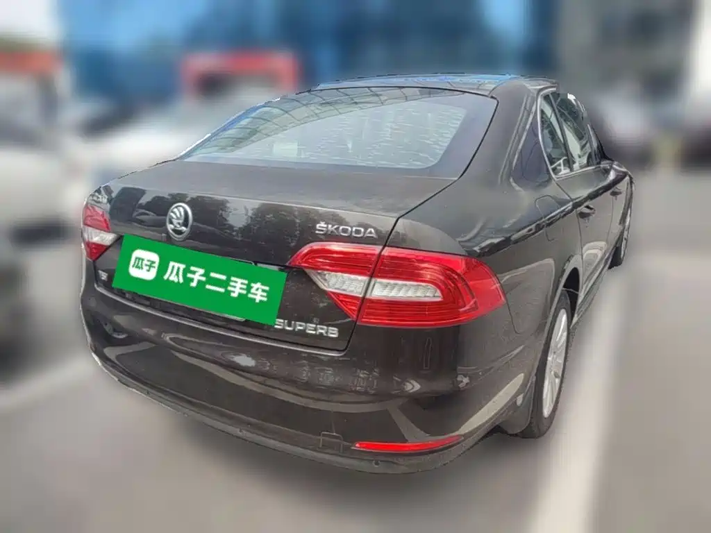 Skoda Superb — миниатюра 10