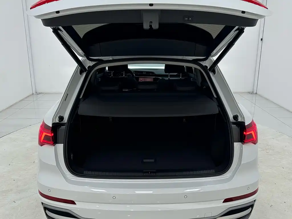 Audi Q3 — миниатюра 15